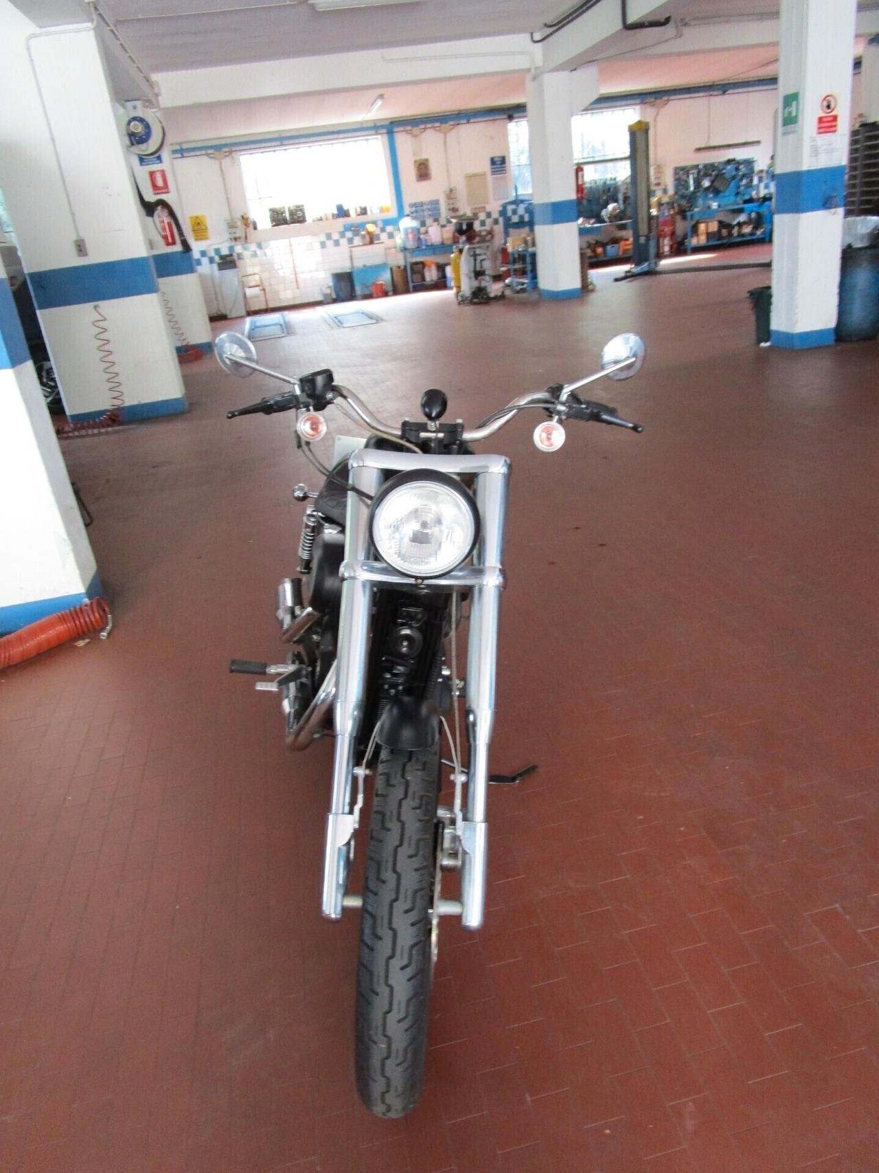 Harley-davidson 883 Sportster Custom