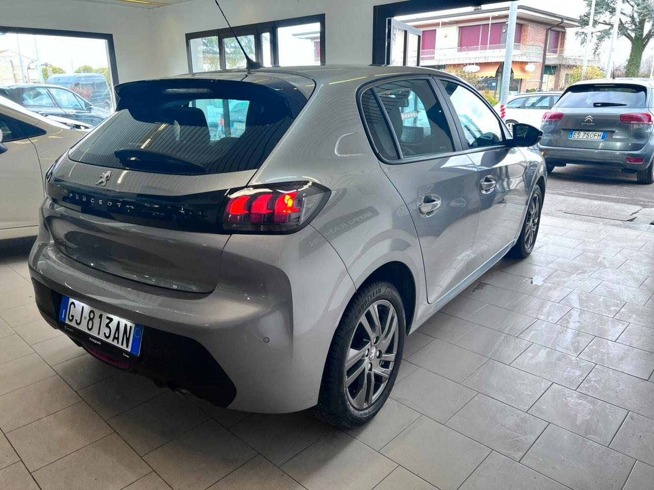 Peugeot 208 PureTech 75 Stop&Start 5 porte Allure Pack