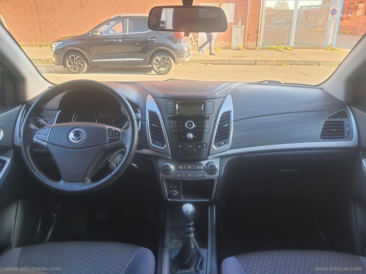 SSANGYONG Korando 2.0 2WD MT GPL