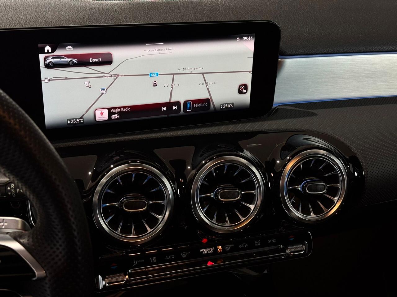 Mercedes-benz A 180d Automatic Premium AMG Night Edition Plus