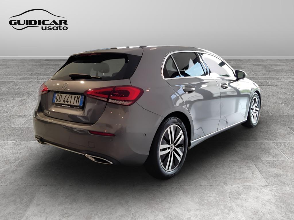 Mercedes-Benz Classe A - W177 2018 - A 180 d Sport auto