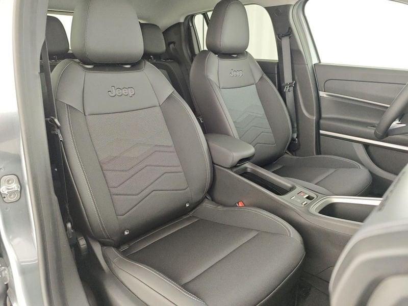 Jeep Avenger 1.2 Turbo MHEV Summit