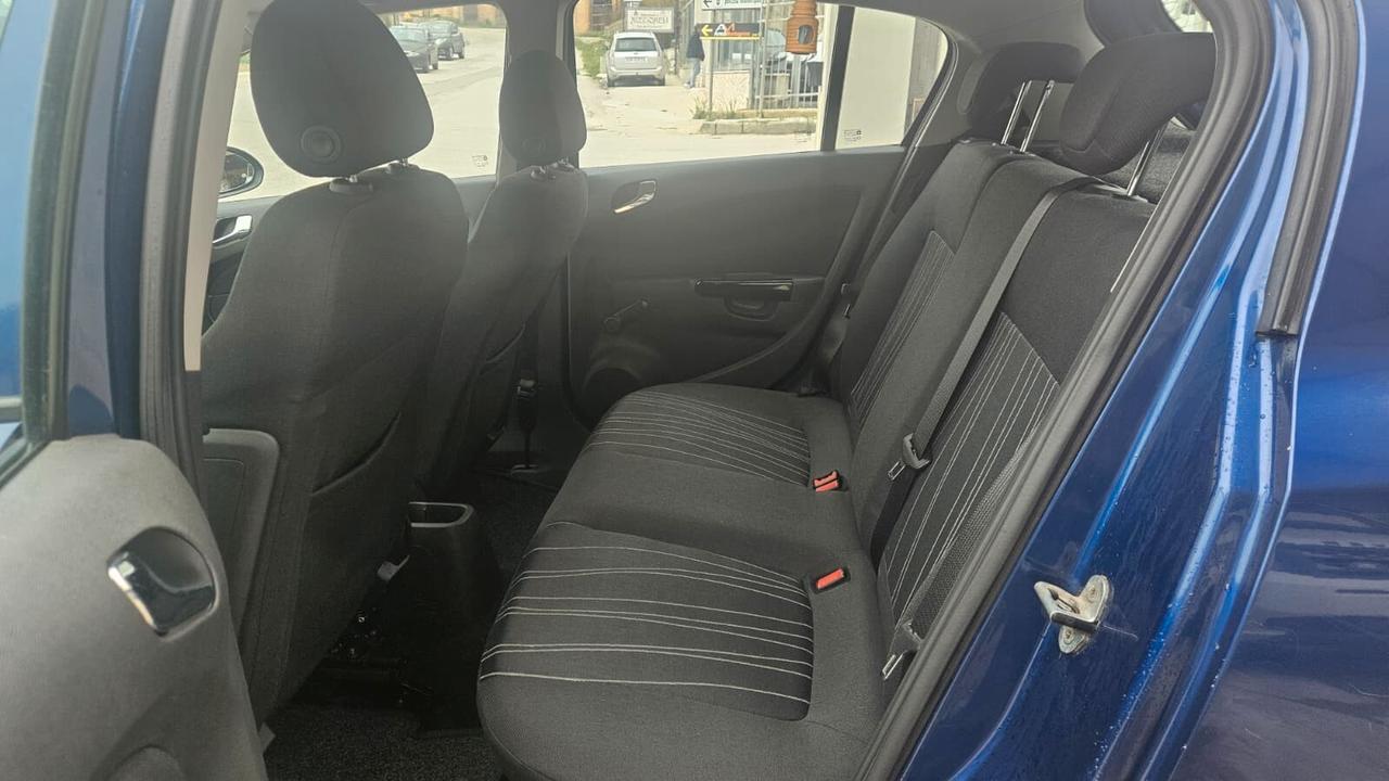 Opel Corsa 1.3 95CV 5 porte