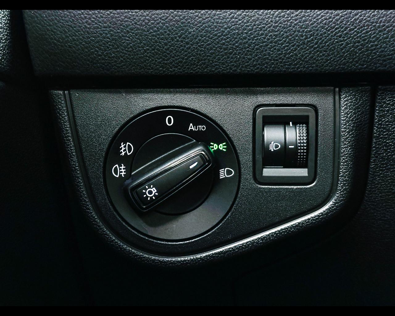 VOLKSWAGEN Polo 6ª serie - Polo 1.0 TSI Style