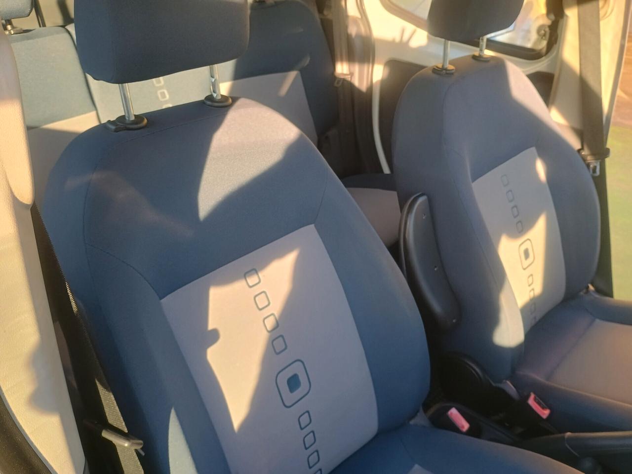 Citroen Nemo 1.4 HDi 70CV