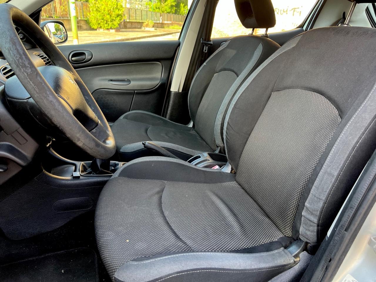 Peugeot 206 1.4 5p. GPL