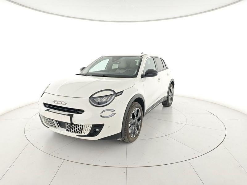 FIAT 600 Hybrid 110 CV DCT MHEV La Prima