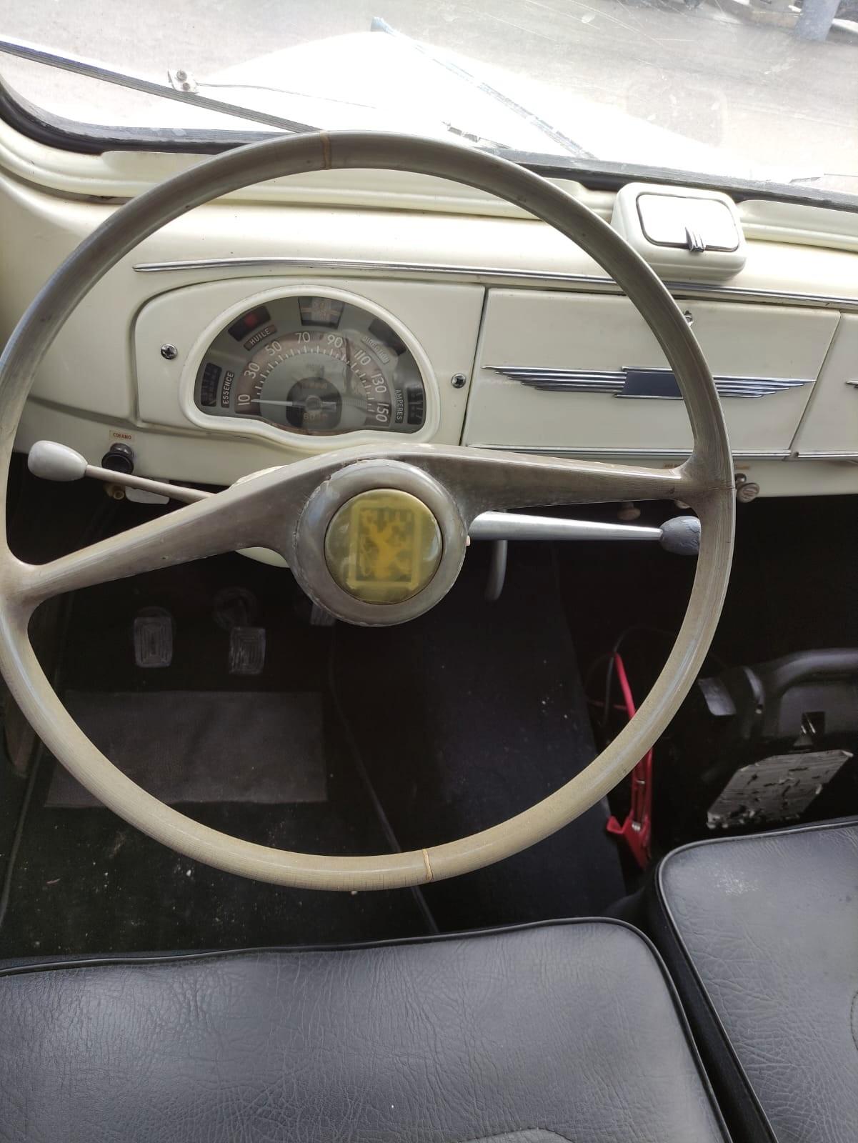 Peugeot 203 C anno 1955