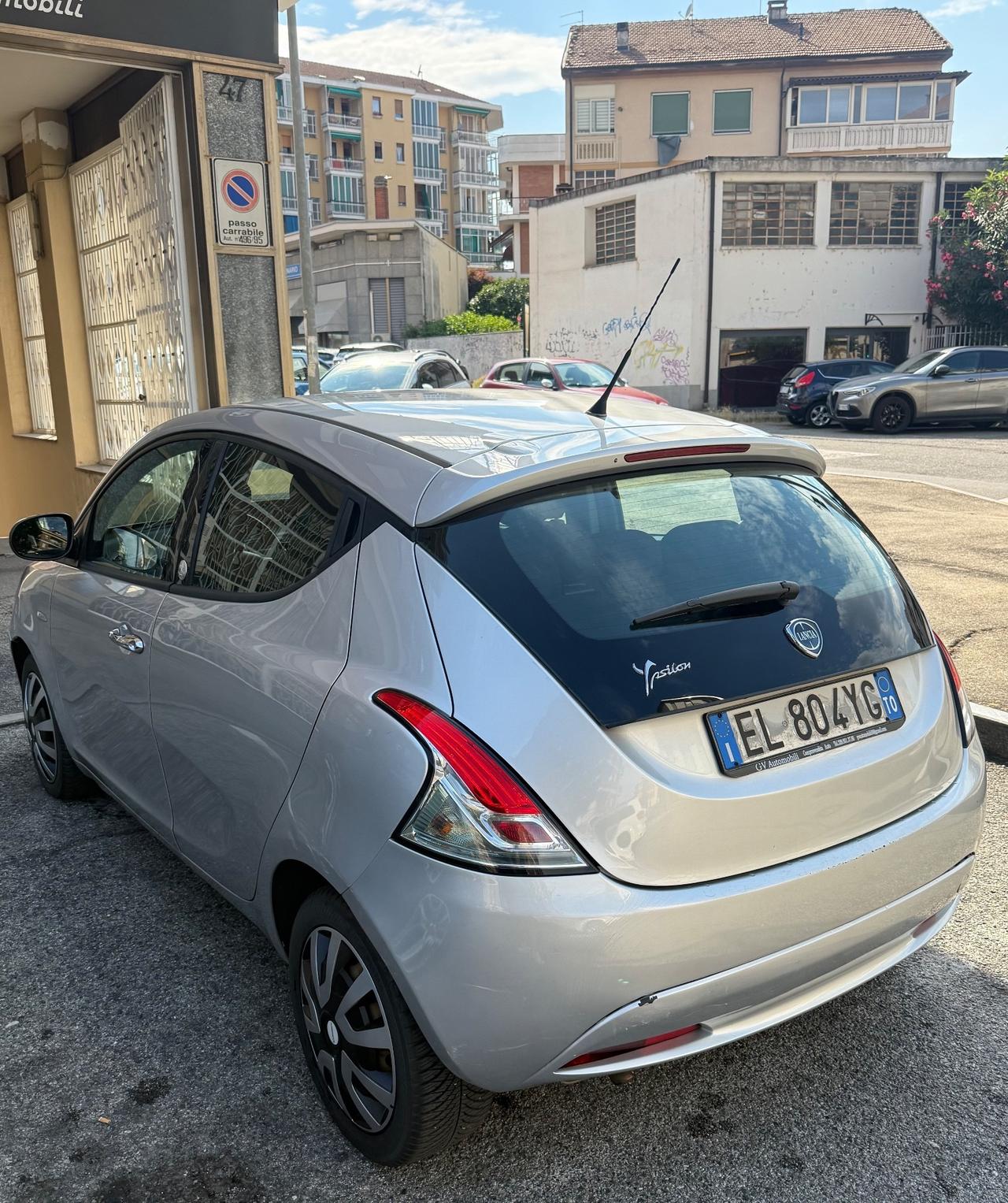 Lancia Ypsilon 1.2 69 CV 5 porte GPL Ecochic Gold