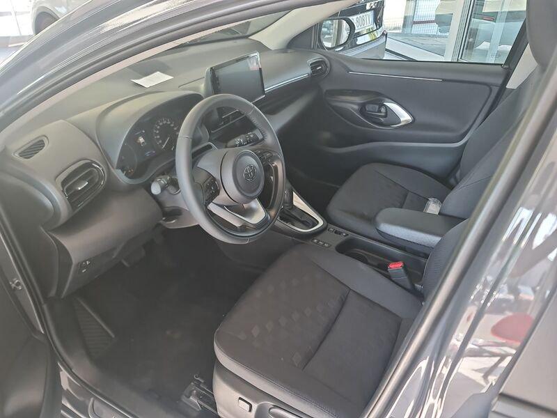 Toyota Yaris Hybrid 115