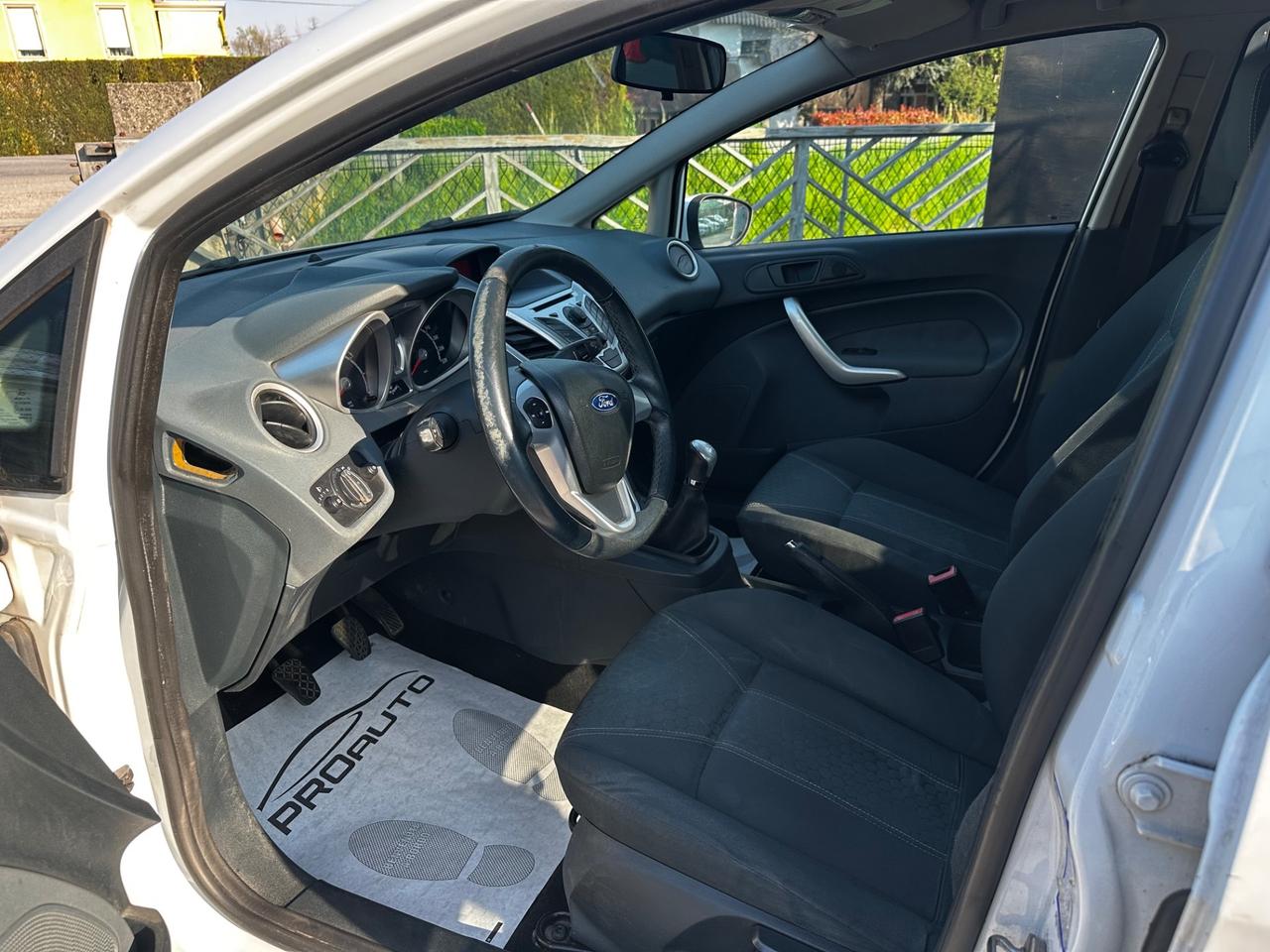 Ford Fiesta 1.2 82 CV 5 porte Titanium