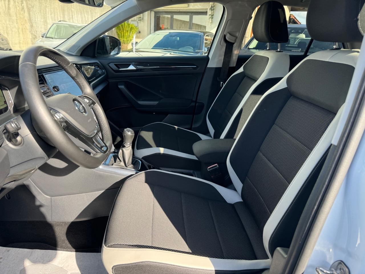 Volkswagen T-Roc 1.6 TDI SCR Advanced BlueMotion Technology