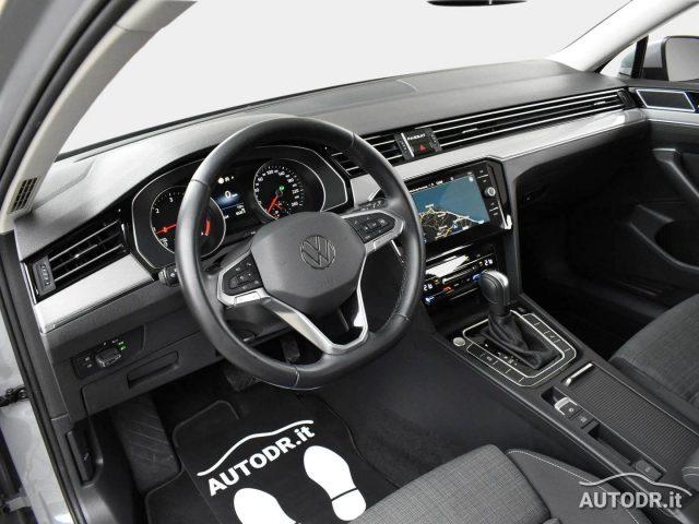 VOLKSWAGEN Passat Variant 2.0 TDI EVO DSG Business Fari LED, Navi, Ambient