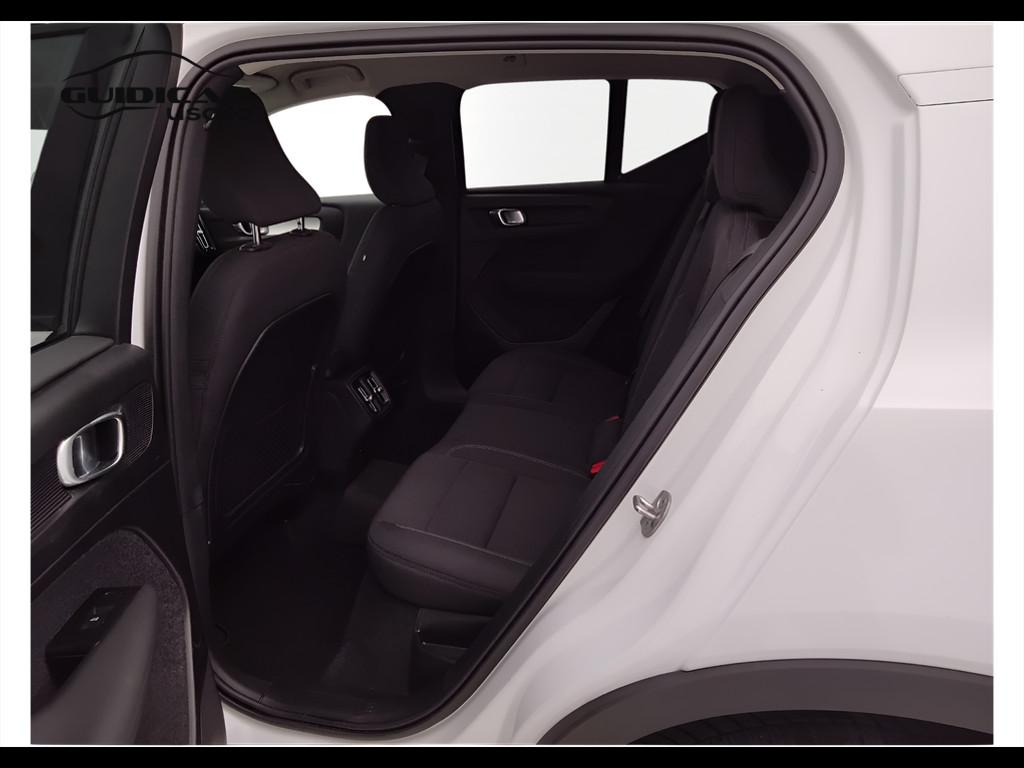 VOLVO XC40 - XC40 1.5 t2 Momentum Core my21