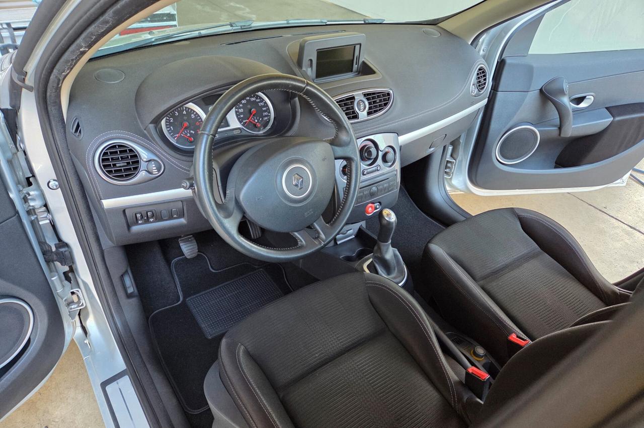 Renault Clio 1.2 Benzina, 5 Porte , Solo 61.000Km! Garanzia! 2011