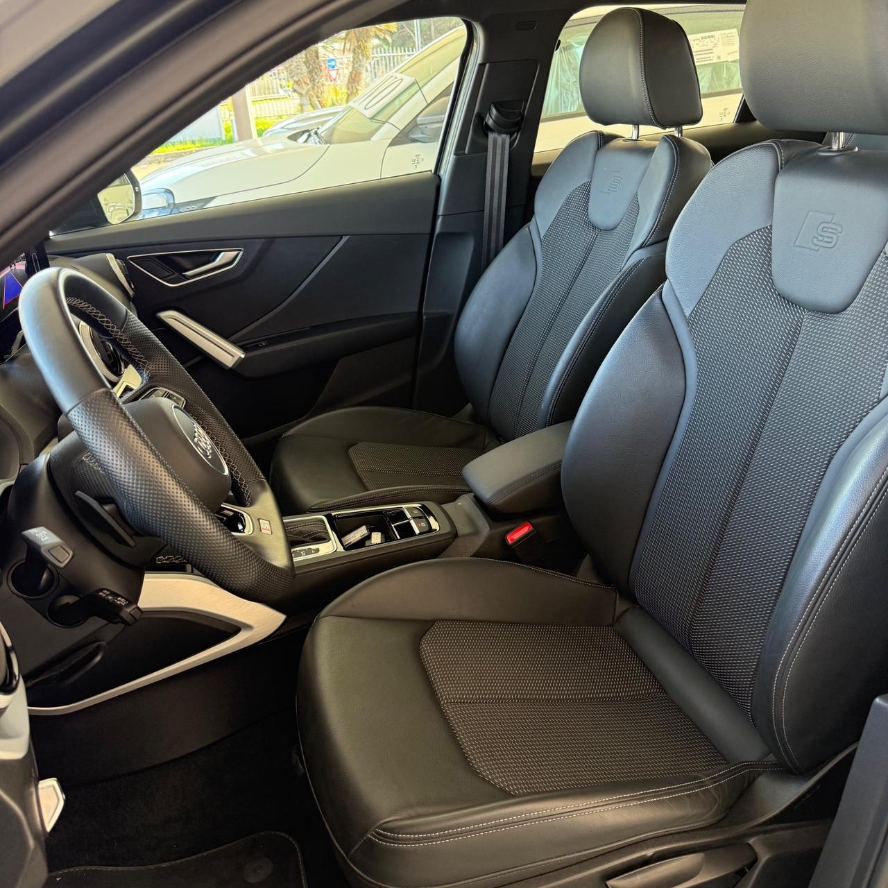 Audi Q2 35 TDI S tronic line Edition