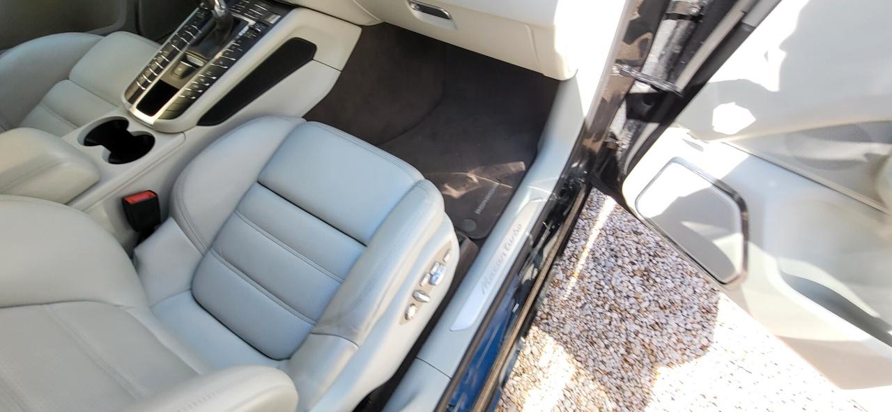 Porsche Macan 3.6 Turbo BOLLI PAGATI FINO A DICEMBRE 2025