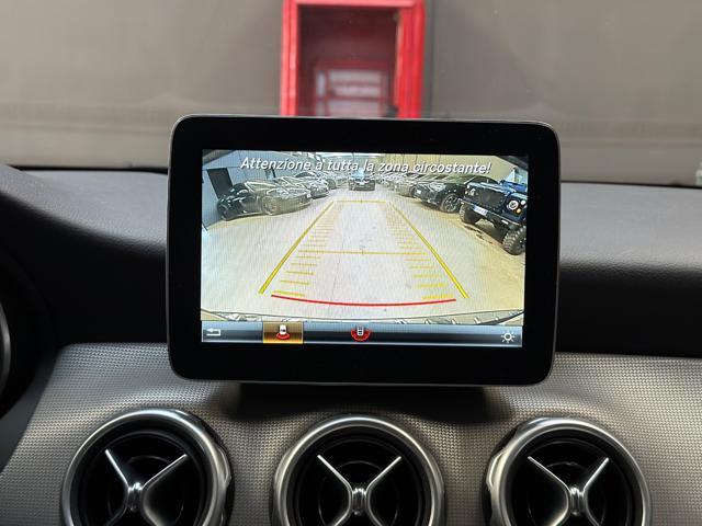 MERCEDES-BENZ GLA 180 d Automatic Sport