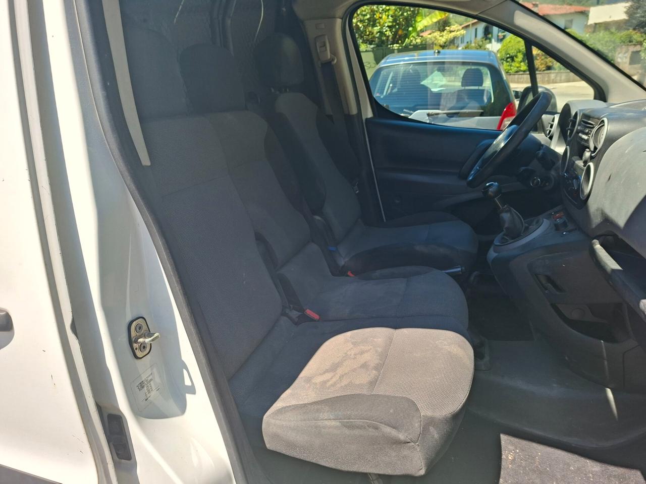Peugeot Partner 1.6 HDI / EURO 6B / AUTOCARRO