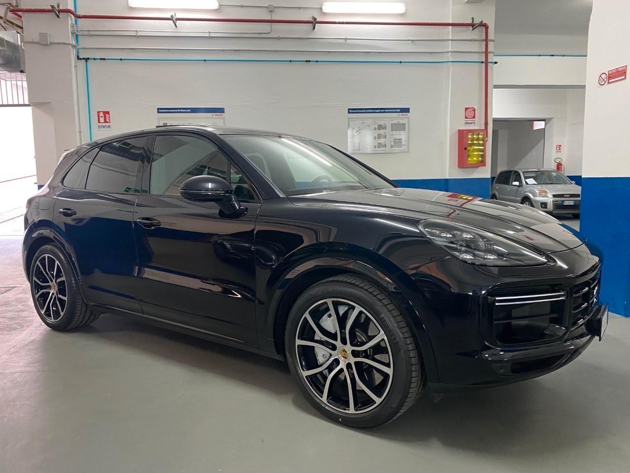 Porsche Cayenne 4.0 V8 Turbo