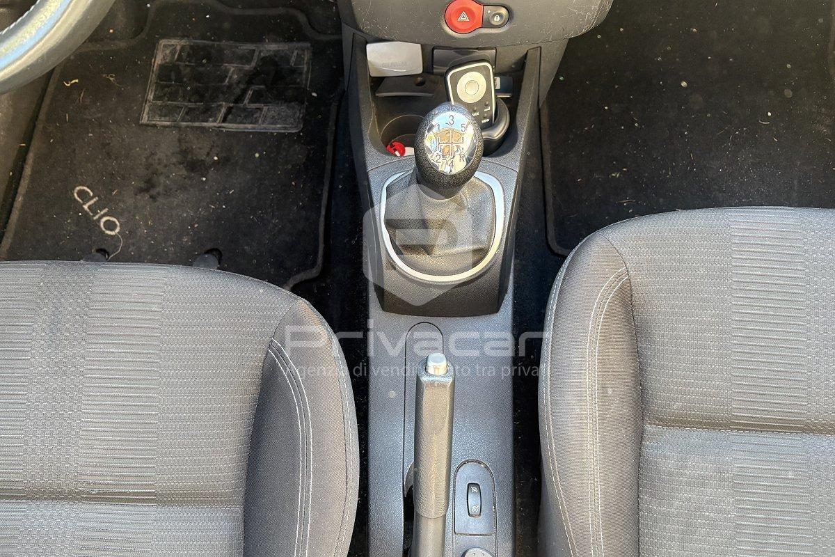 RENAULT Clio 1.5 dCi 90CV SporTour Dynamique