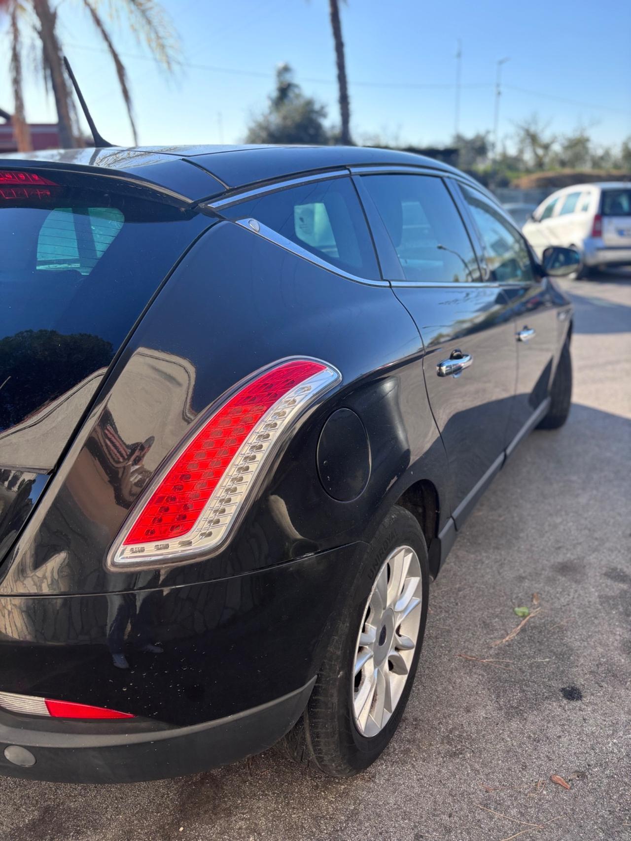 Lancia Delta 1.6 MJT DPF Gold