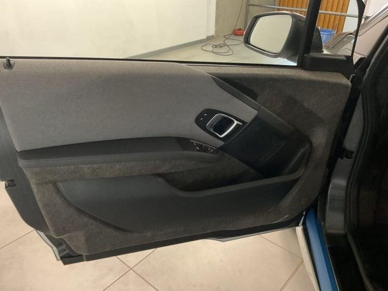 BMW i3 120AH ADVANTAGE