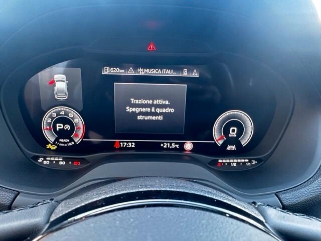 Audi Q2 35 TFSI Identity Black