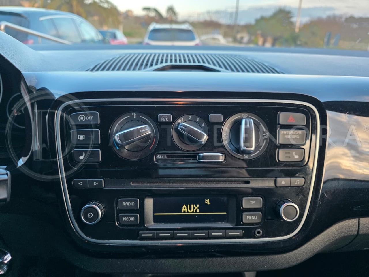 Volkswagen up! 1.0 5p. eco move BlueMotion Technology#METANO#PELLE#CRUISE#SEDILI RISCALDABILI