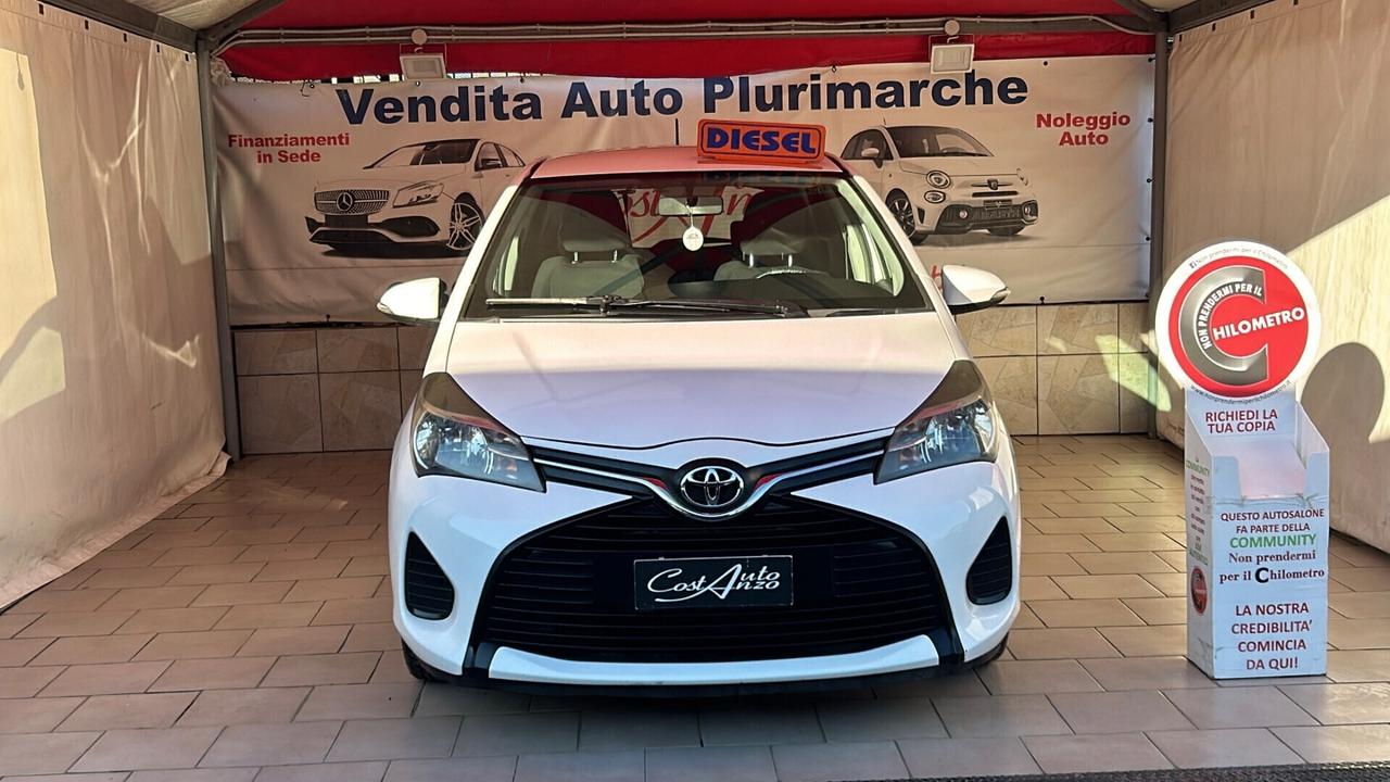 Toyota Yaris 1.4 D-4D Lounge 2015 DA VETRIN A