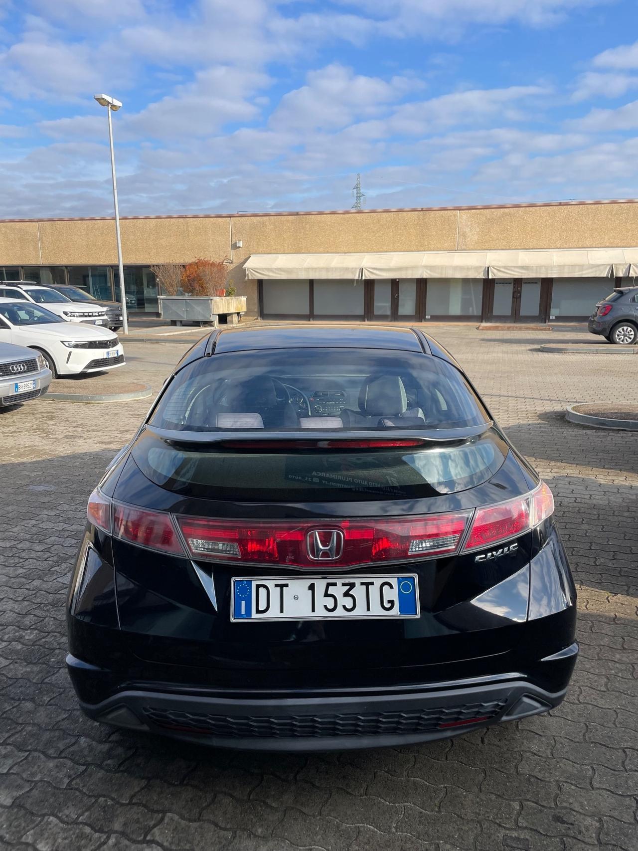 Honda Civic 1.4 i-DSi 5p. Elegance LE