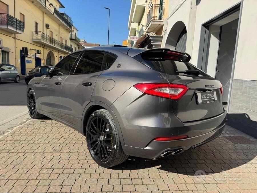 Maserati levante 3.0d 275 gransport certificata