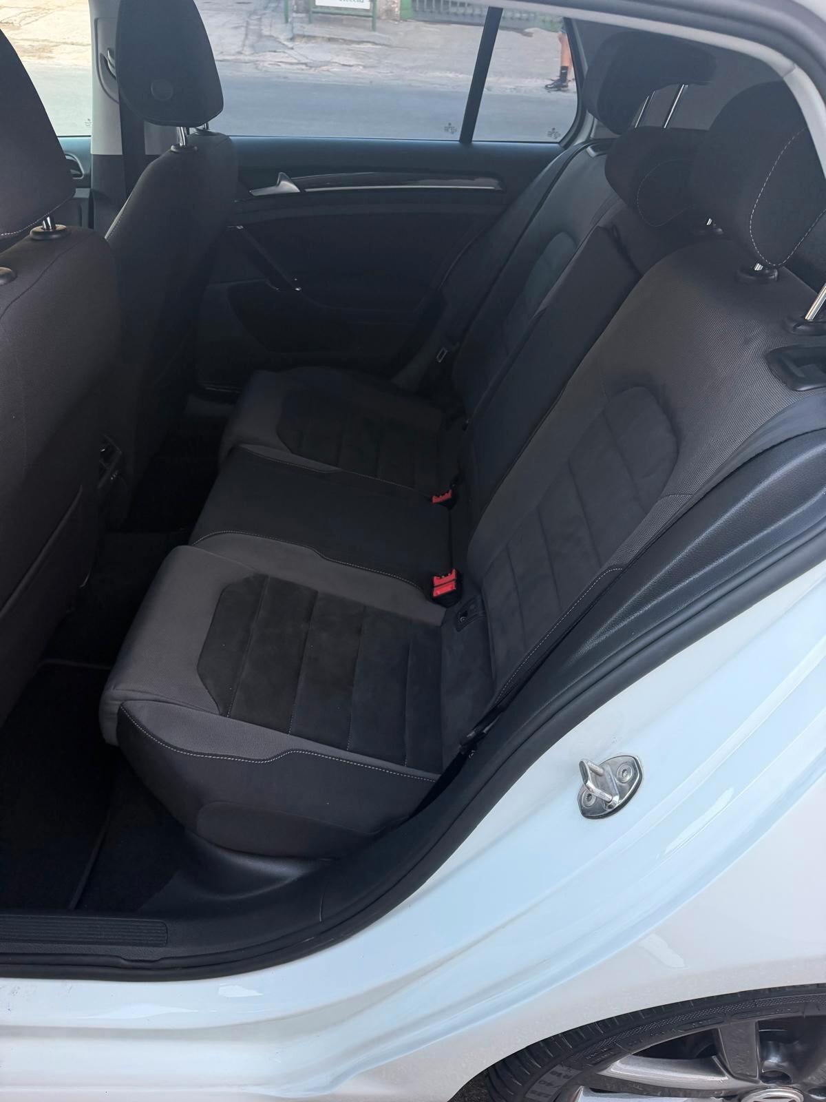 Volkswagen Golf VII 2017 5p 1.6 tdi Highline 115cv dsg