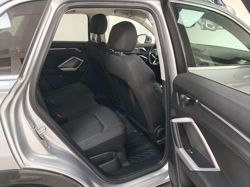 Audi Q3 Q3 40 TDI quattro S tronic Business Advanced