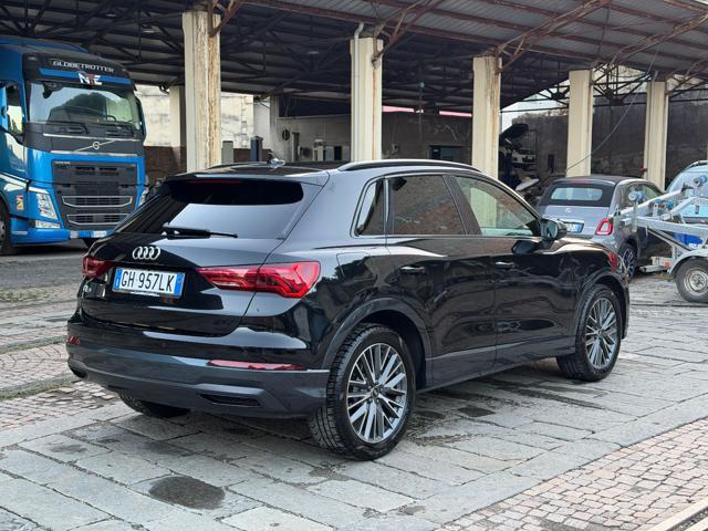 AUDI Q3 35 TFSI Business Advanced