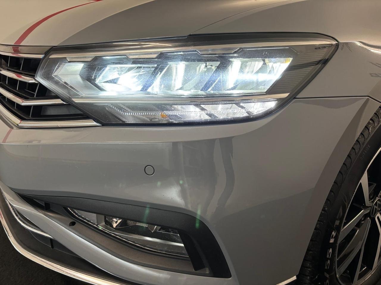 Volkswagen Passat Variant 2.0 TDI SCR EVO DSG Executive FULL OPTIONAL * REGALO SPECIALE DA AUTOWEB *