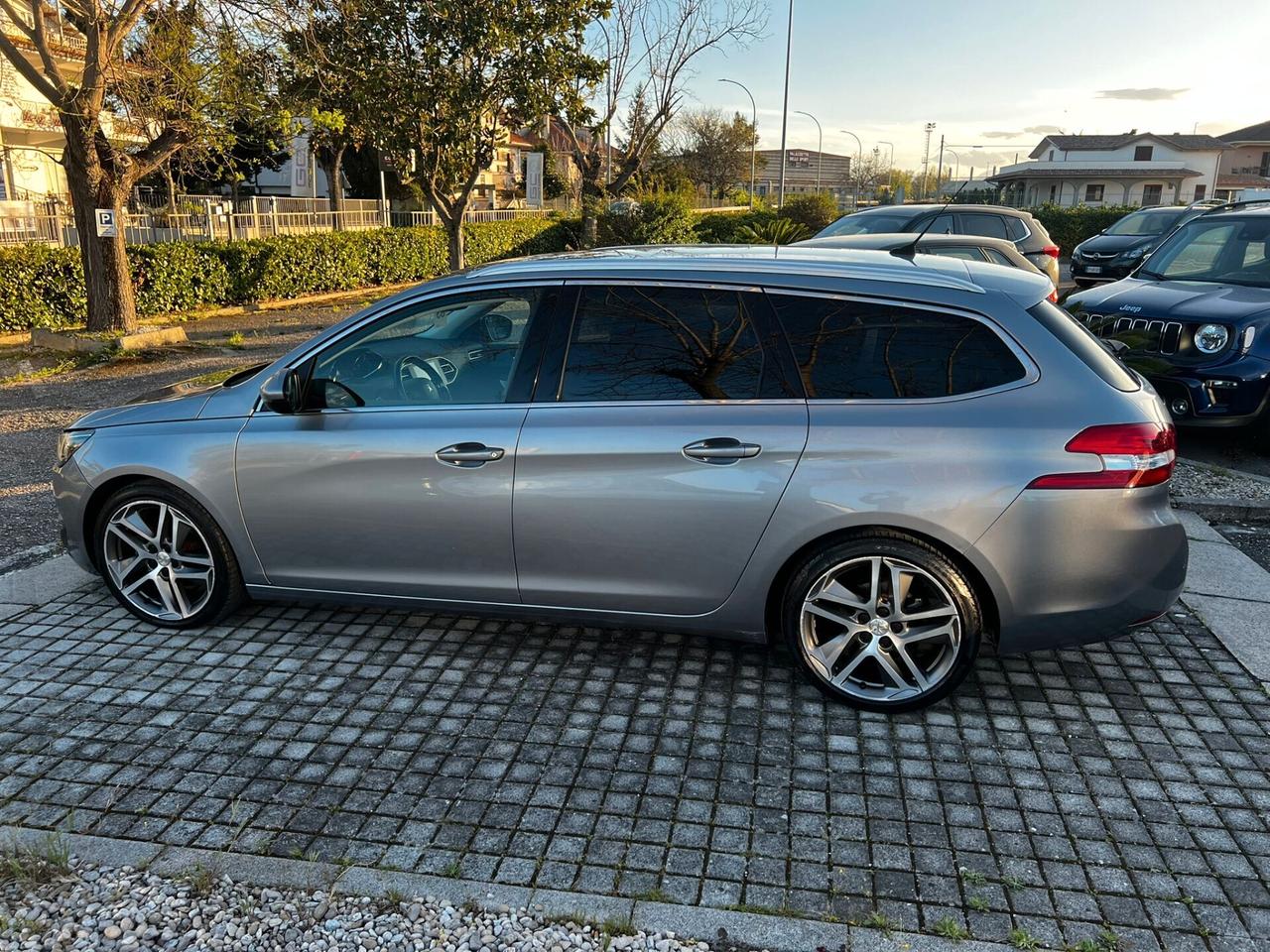 Peugeot 308 BlueHDi 120 S&S EAT6 SW GT Line