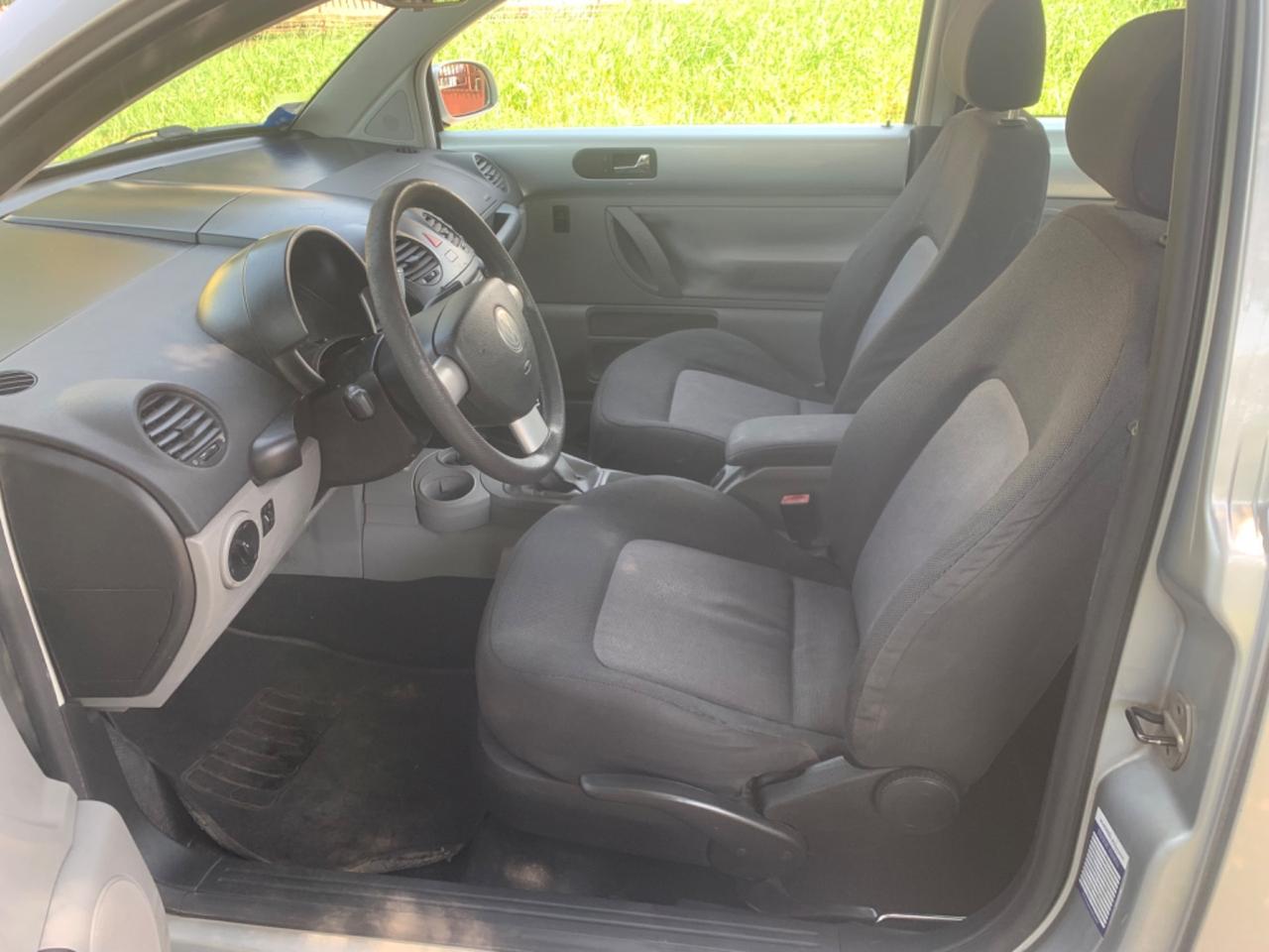 Volkswagen New Beetle 1.6 NEOPATENTATI