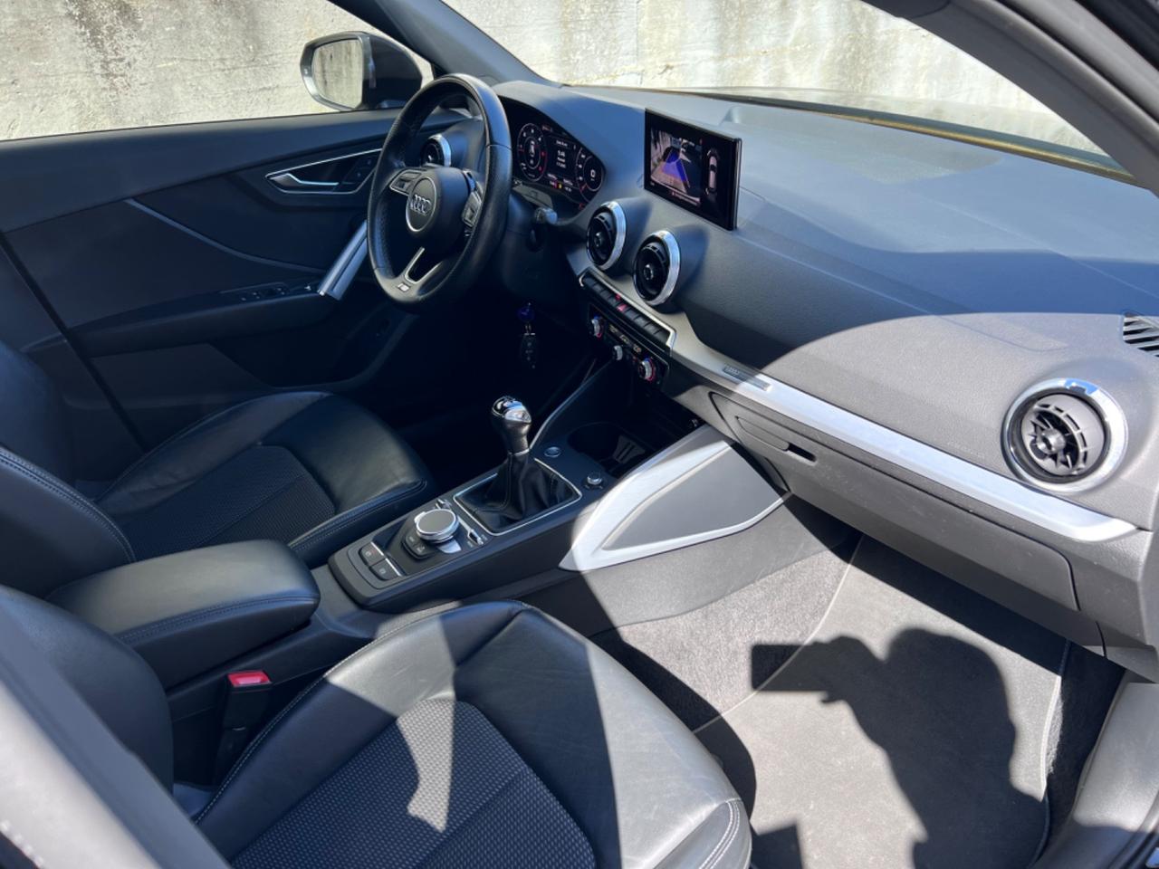 Audi Q2 30 TDI S line Edition Blockshaft