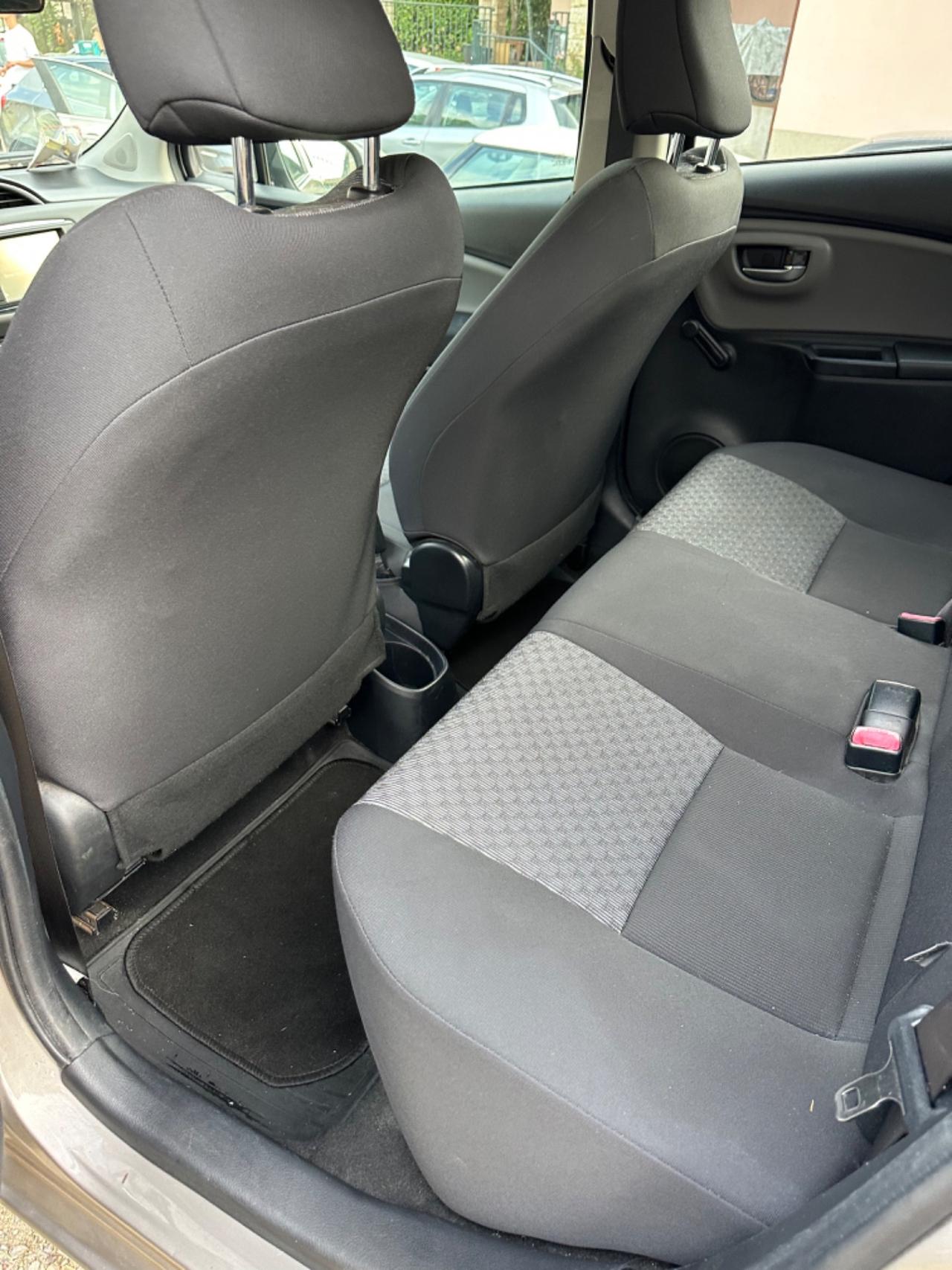 Toyota YARIS 1.0 5P ACTIVE KMCERT GARANZ UNICOPR