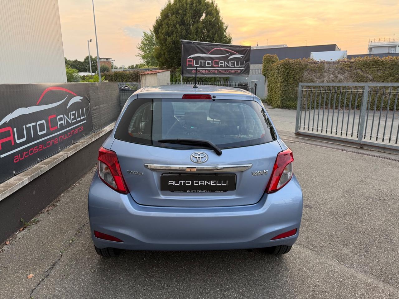 Toyota Yaris 1.0 5 porte Active NO BOLLO OCCASIONE NEOPATENTATI
