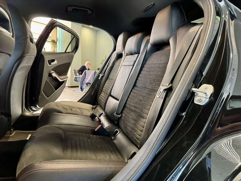 Mercedes-Benz GLA GLA 180 d Automatic Premium