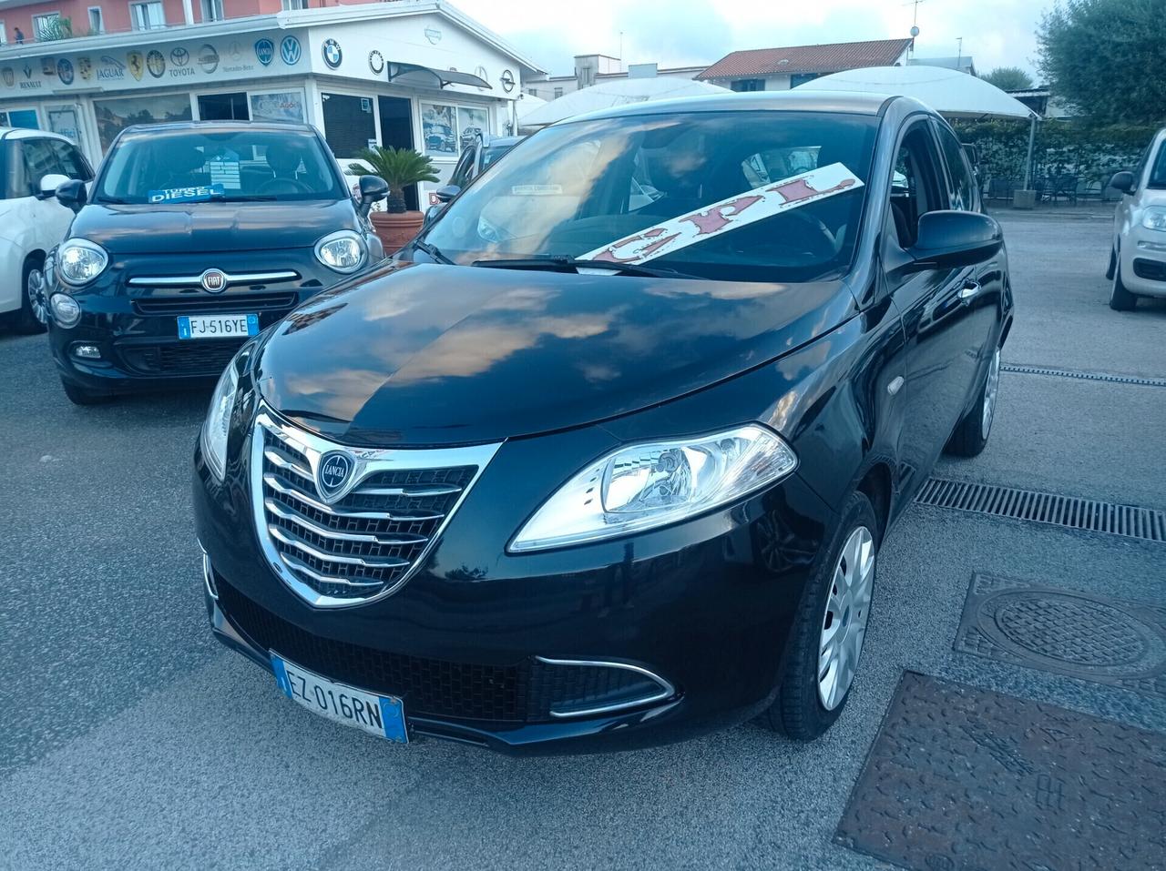 Lancia Ypsilon 1.2 69 CV 5 porte GPL Ecochic Platinum