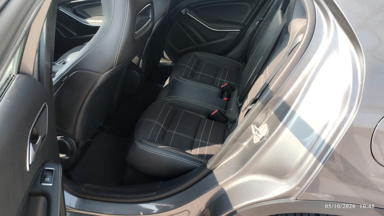 Mercedes-benz GLA 200 d Automatic Premium