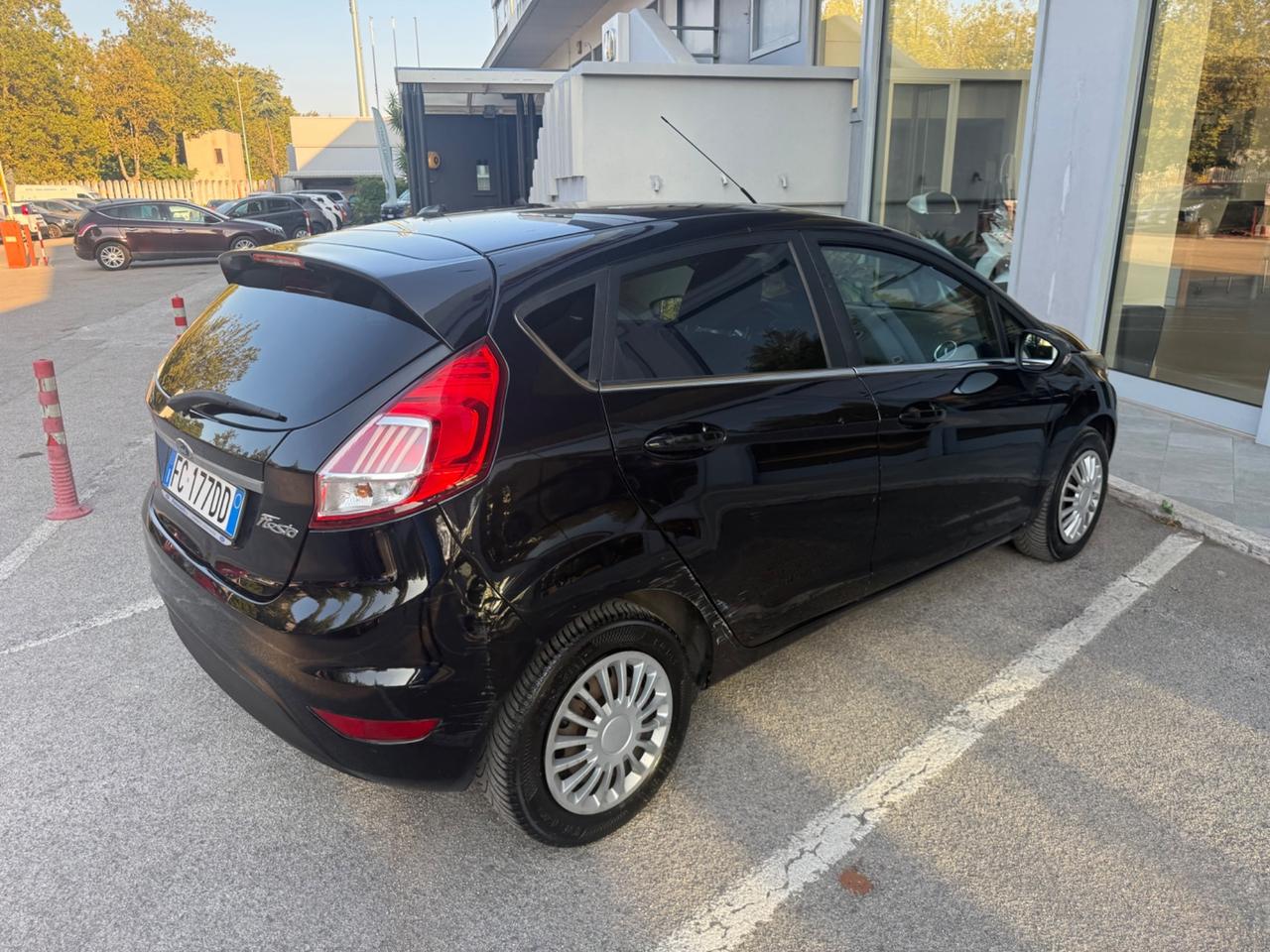 Ford Fiesta 1.5 TDCi 95CV 5 porte Black& White Edition