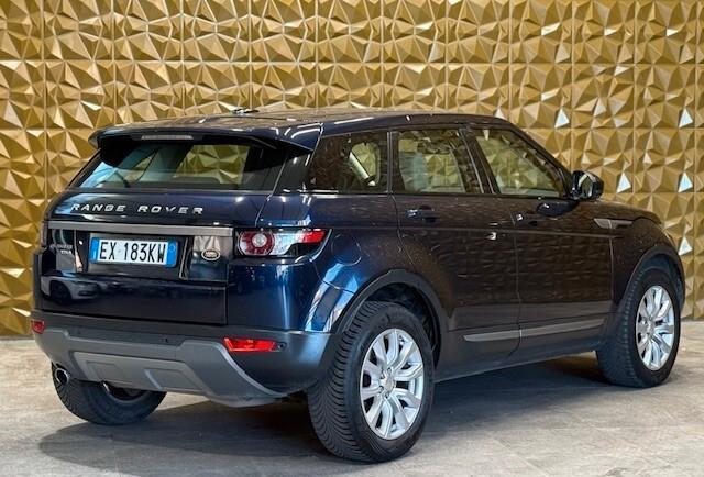 Land Rover Range Evoque 2.2 TD4 5p. Pure