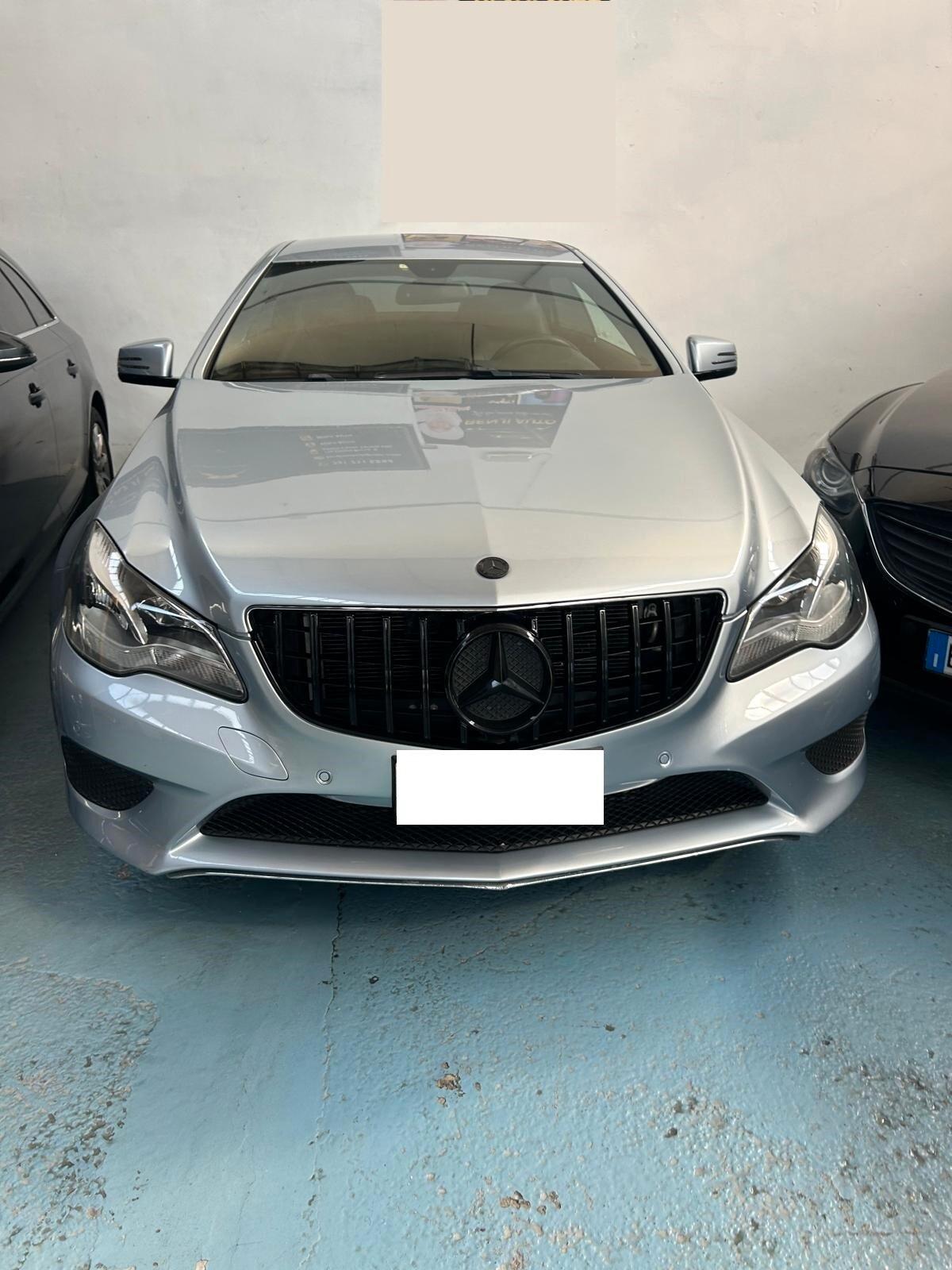 Mercedes-benz E 220 CDI Coupé Premium