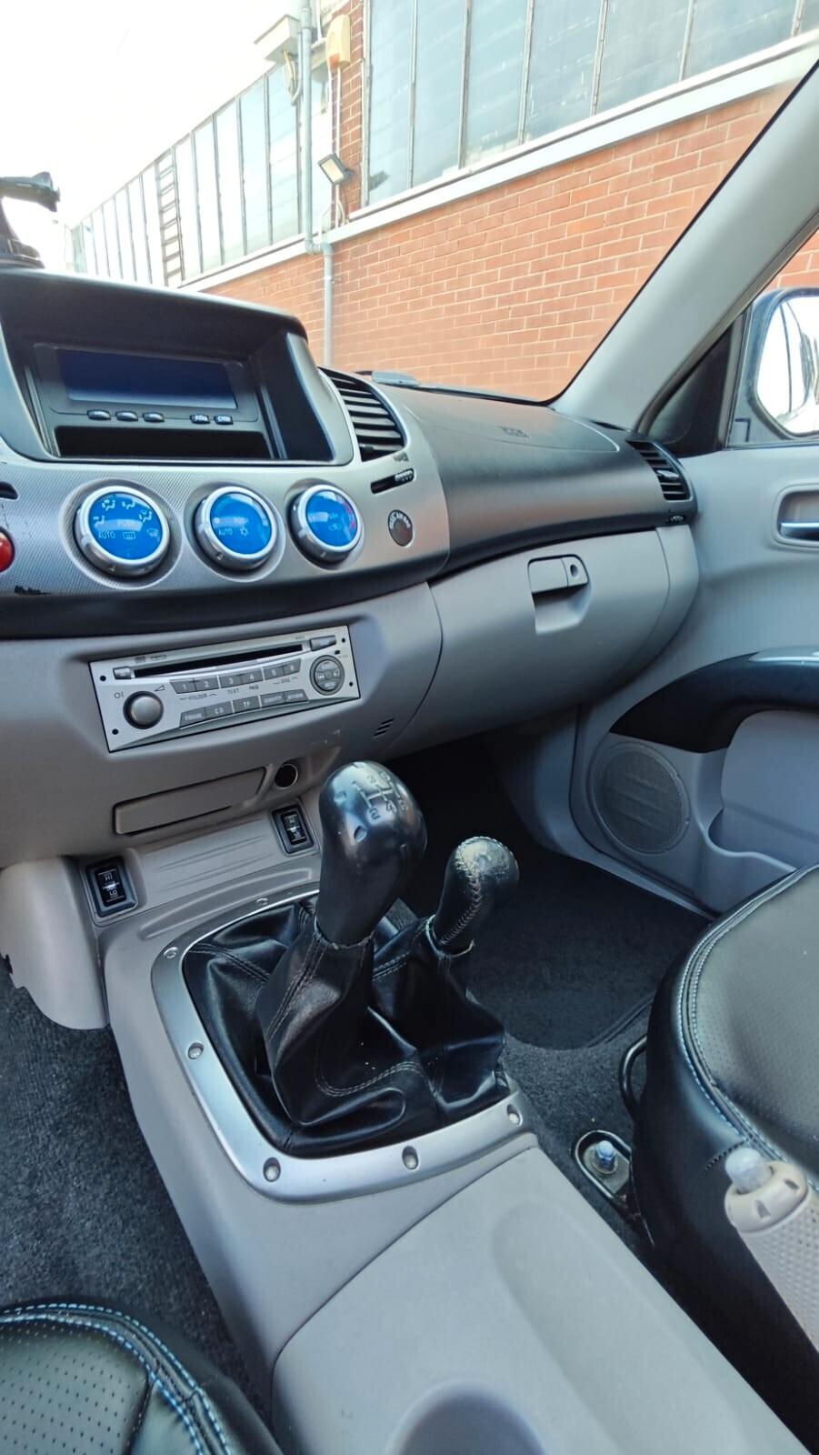Mitsubishi L200 2.5 DI-D/136CV Club Cab Intense