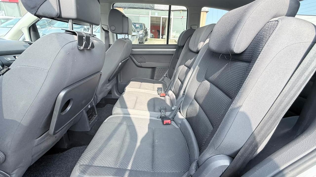VW TOURAN 1.6 DIESEL 7 POSTI AUTOMATICO NEOP.