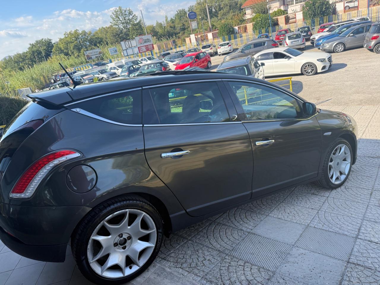 Lancia Delta 1.9 MJT Twinturbo DPF Platino tetto apribile full
